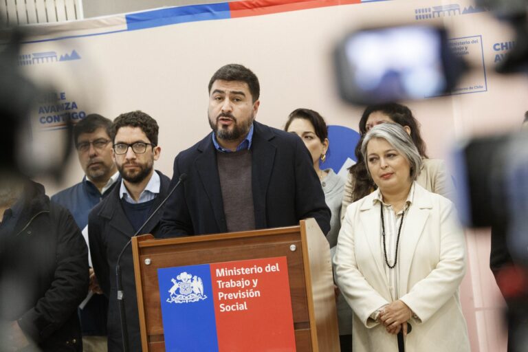 Director del Trabajo Pablo Zenteno nuevamente en la polémica: es el primer militante comunista en el cargo