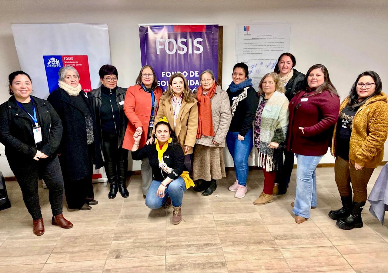 FOSIS apoya educación financiera de mujeres en Villa Francia