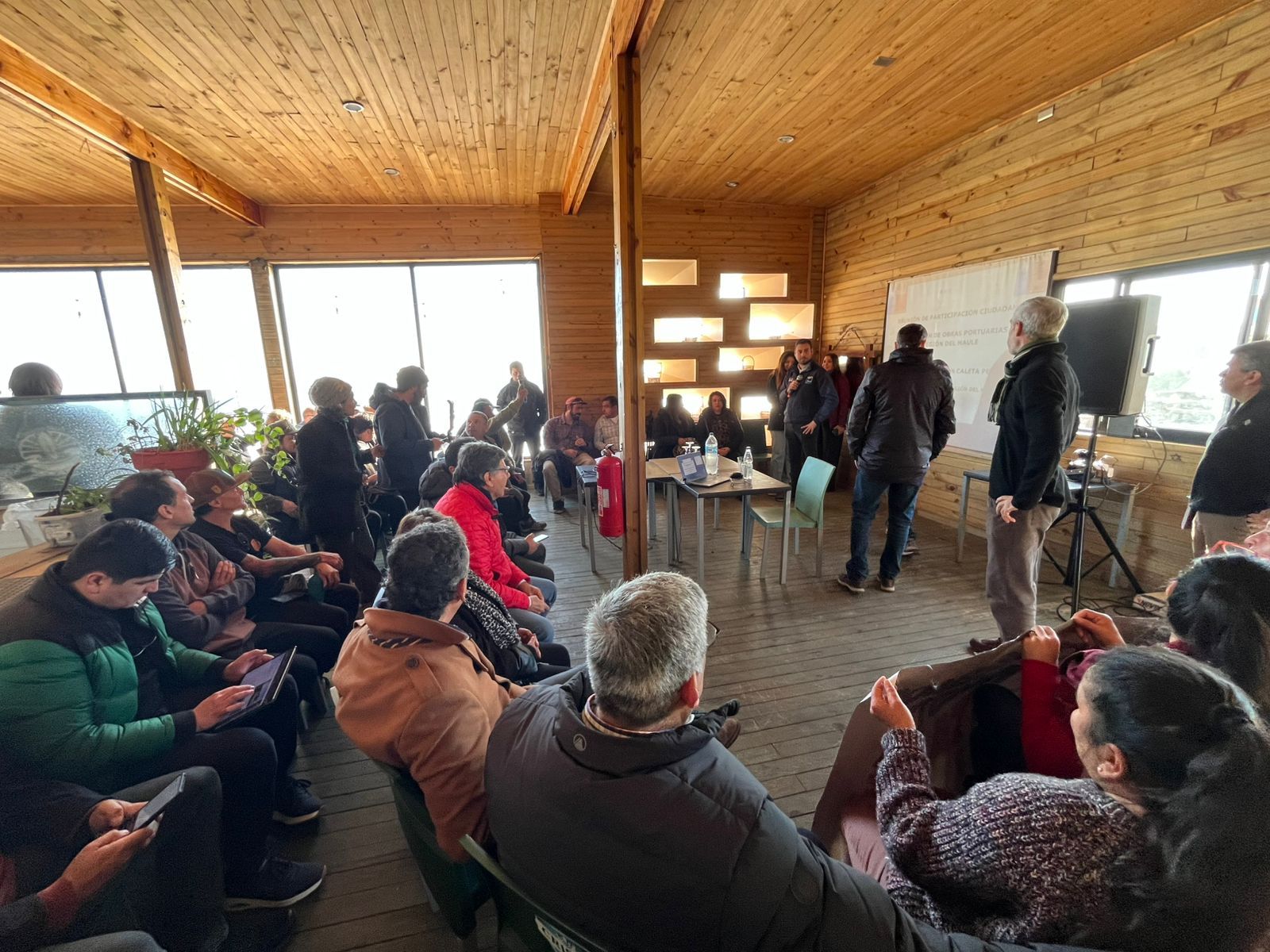 Seguridad y participación en el espigón de Pelluhue
