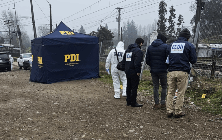 Investigan posible homicidio tras hallazgo de cadáver con heridas cortantes en Linares