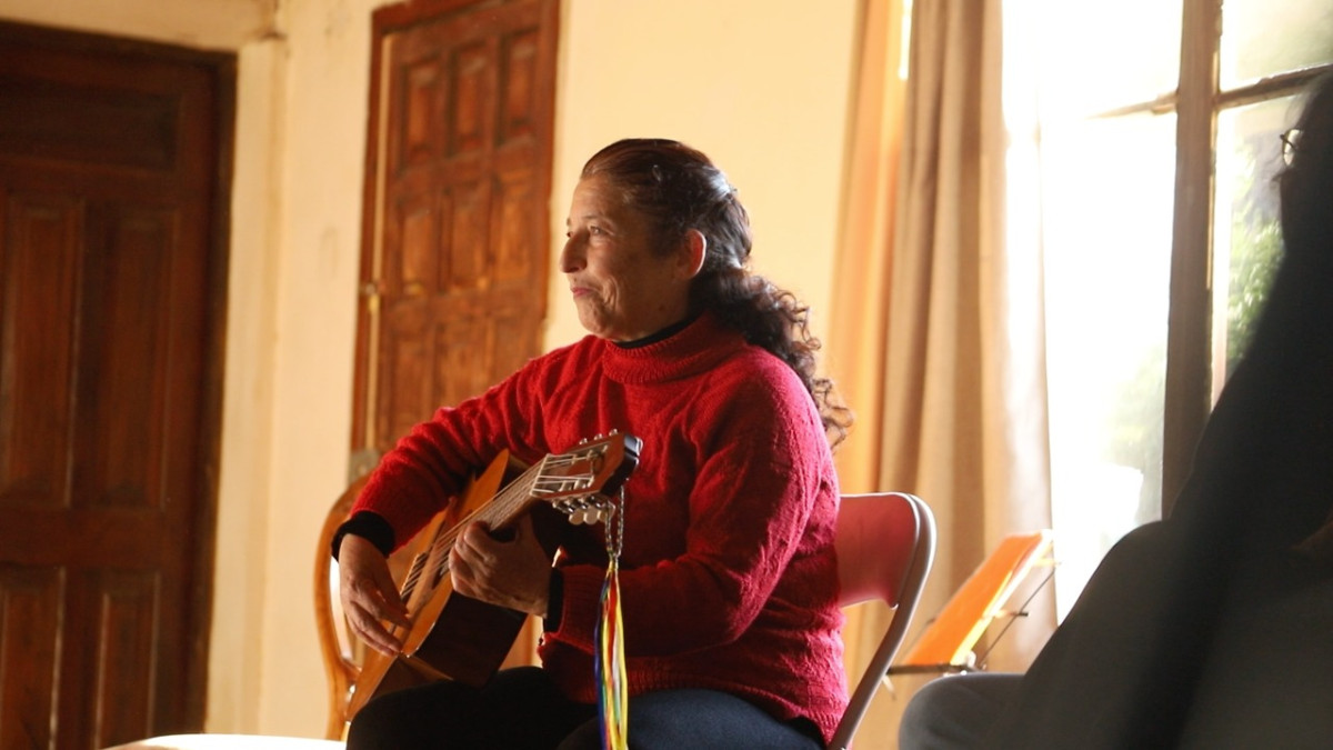 Apoyo a Cristina Donoso en peña folclórica del Maule
