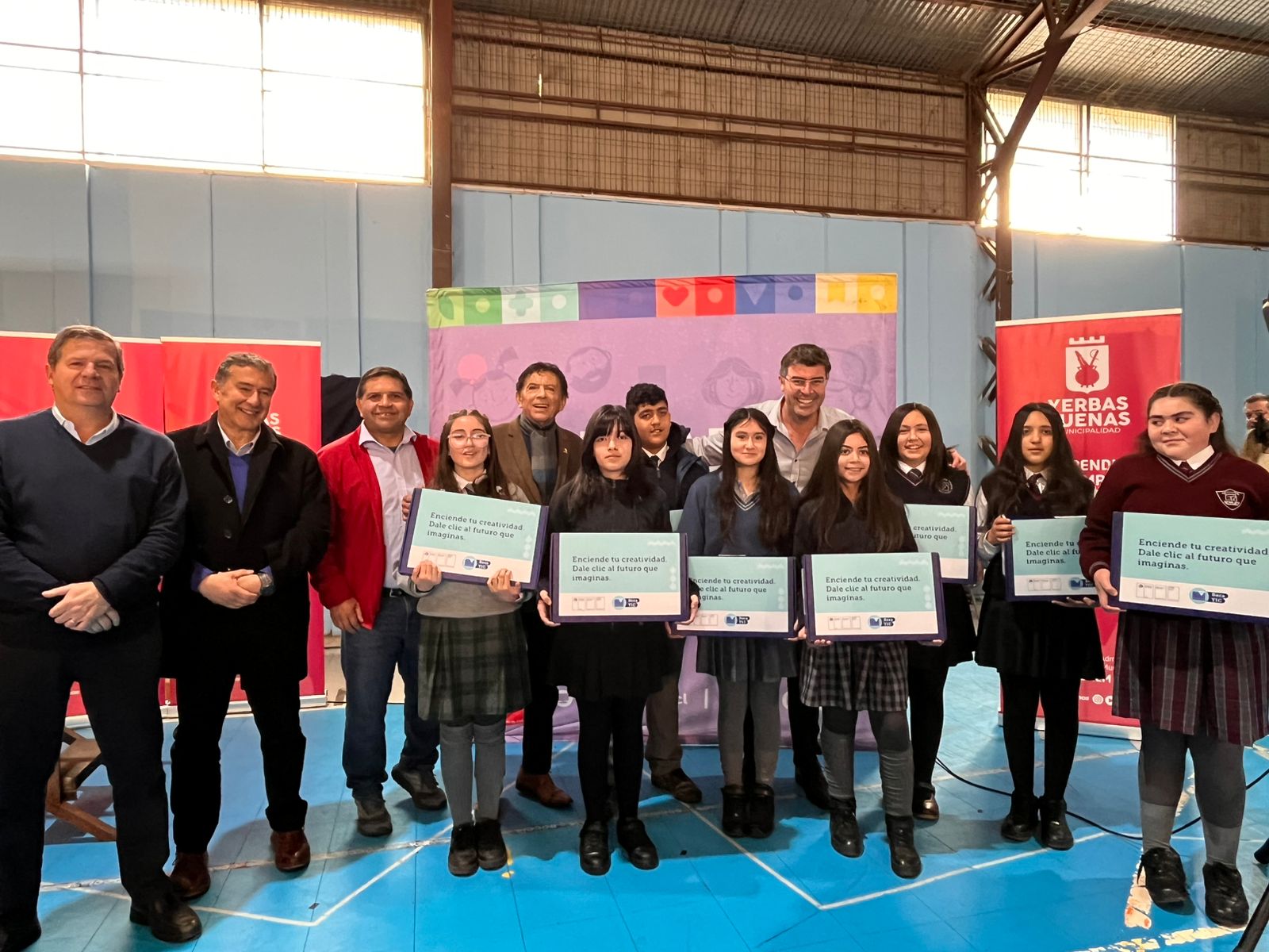 162 estudiantes de Yerbas Buenas reciben Becas TIC 2025 de JUNAEB
