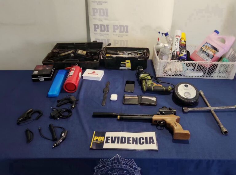 Tres detenidos en Teno por violento robo a trabajador