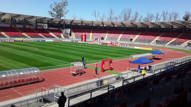 Talca rinde homenaje a Iván “Pocholo” Azócar: el Estadio Fiscal cambia de nombre