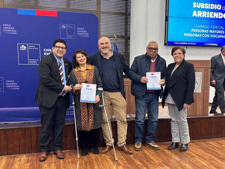 Personas Mayores y con Discapacidad reciben subsidios de arriendo en el Maule