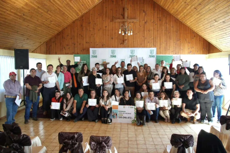 Organizaciones sociales de Teno obtienen recursos para infraestructura y seguridad comunitaria