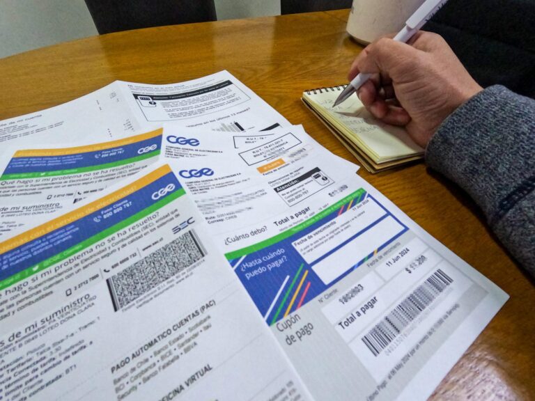 SERNAC exige compensaciones a CGE tras masivos errores de facturación en regiones de O’Higgins y Maule