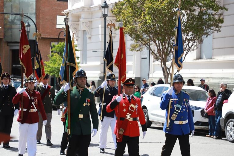 Tradición y entrega: Talca homenajeó a sus bomberos en su 155° aniversario