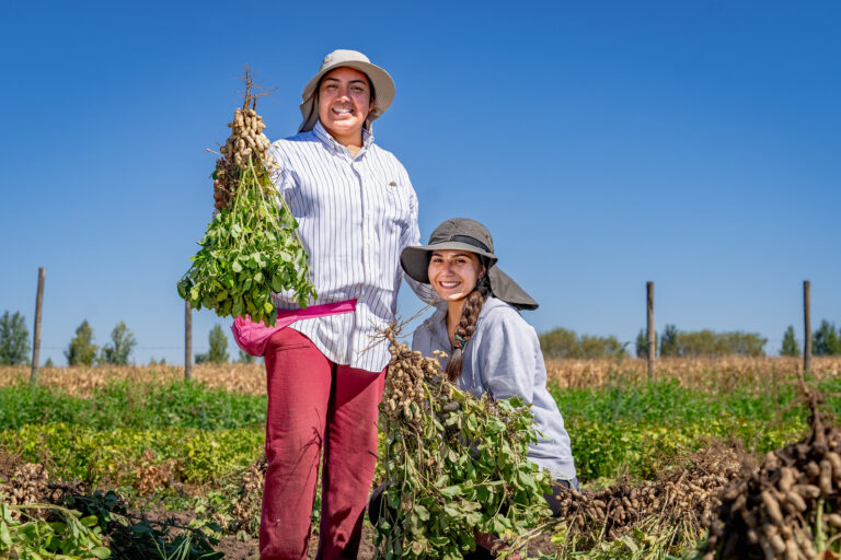 INDAP impulsa acceso a tierras y emprendimiento para juventudes rurales