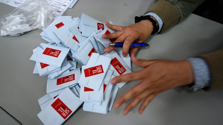 ¿Te tocó ser vocal? Revisa plazos, sanciones y causales para excusarte del rol