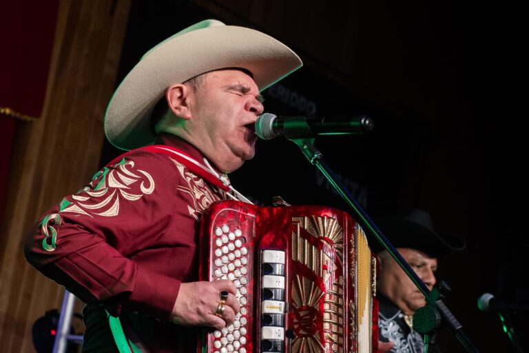 Fallece Rafaelito, voz emblemática del folclor y Los Luceros del Valle