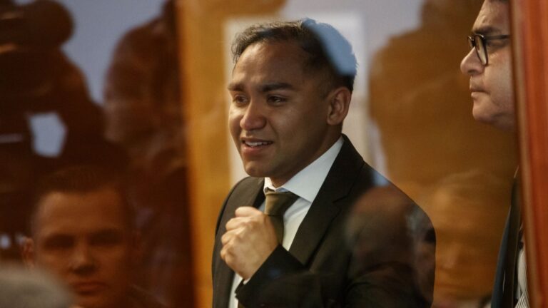 Diputado electo y excabo Zamora genera controversia por video donde promete “limpiar las calles” si Kast gana