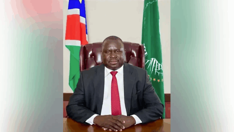 Político llamado Adolf Hitler lidera elecciones en Namibia