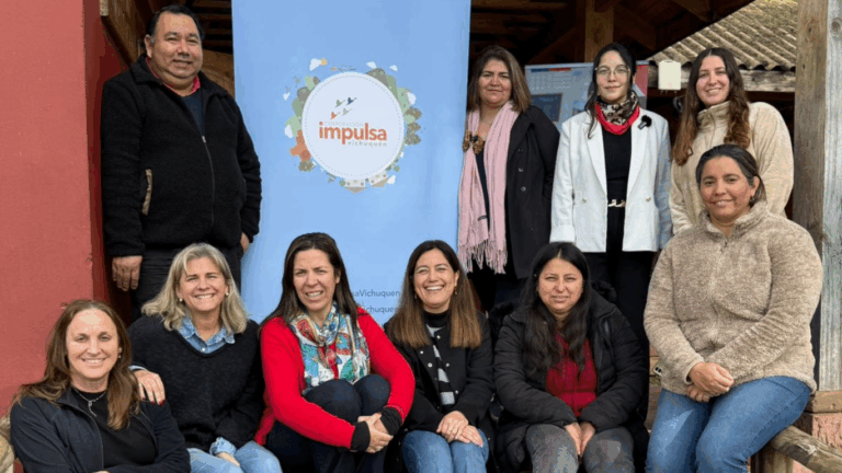 Impulsa Vichuquén fortalece a emprendedores locales con programa jurídico