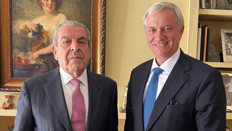 DC sanciona a Frei tras reunión con José Antonio Kast: Tribunal Supremo suspende su militancia