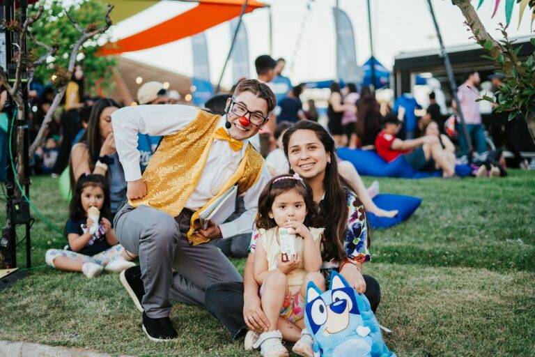 Emprendedores del Maule se toman Talca en la Feria Mi Barrio Emprende 2025