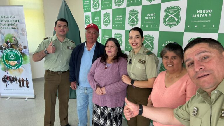 Treinta años después: vecinos y Carabineros ayudan a reunir a dos hermanos tras décadas separados