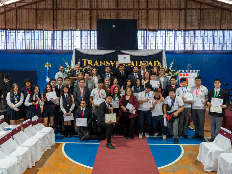 LIPAC de Cauquenes obtiene reconocimiento regional por su iniciativa “Liceo Abierto a la Comunidad”
