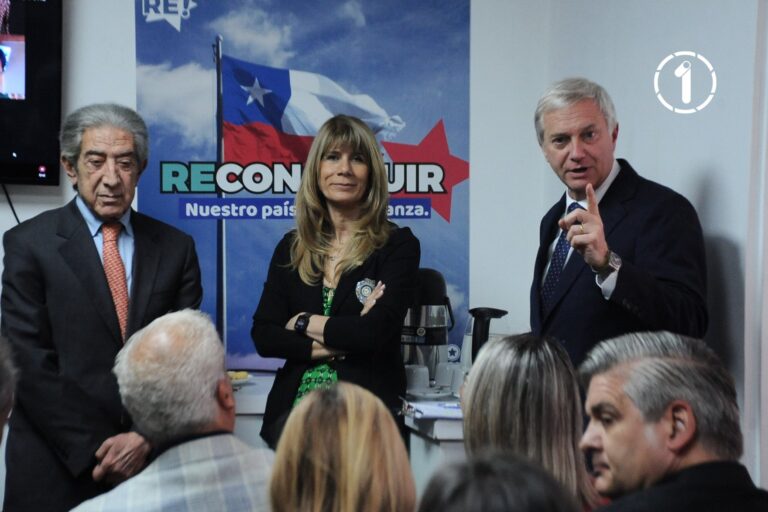 Demócratas anuncia apoyo a Kast en segunda vuelta y Rincón pide “evitar errores del pasado”