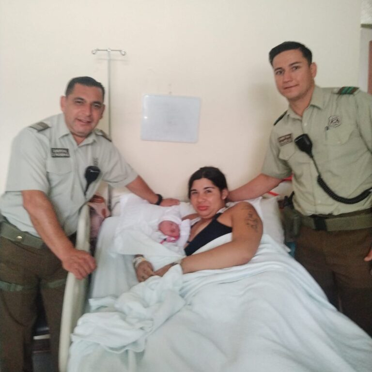 Carabineros asisten parto de emergencia en plena vía pública de Parral