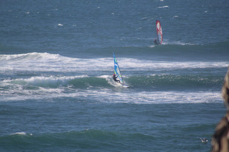 windsurf
