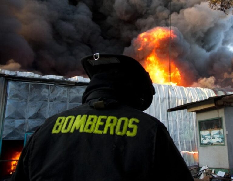 Un fallecido dejó incendio registrado en la comuna de Teno