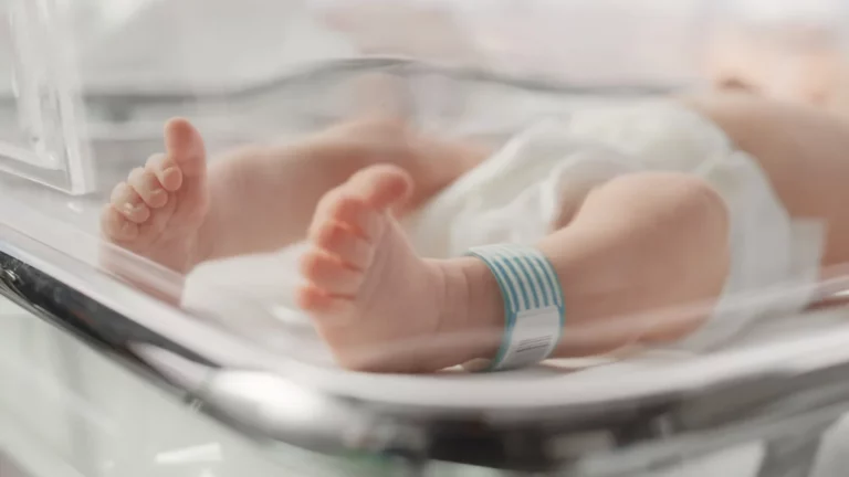 A la medianoche exacta nació el primer bebé del año 2026 en Concepción