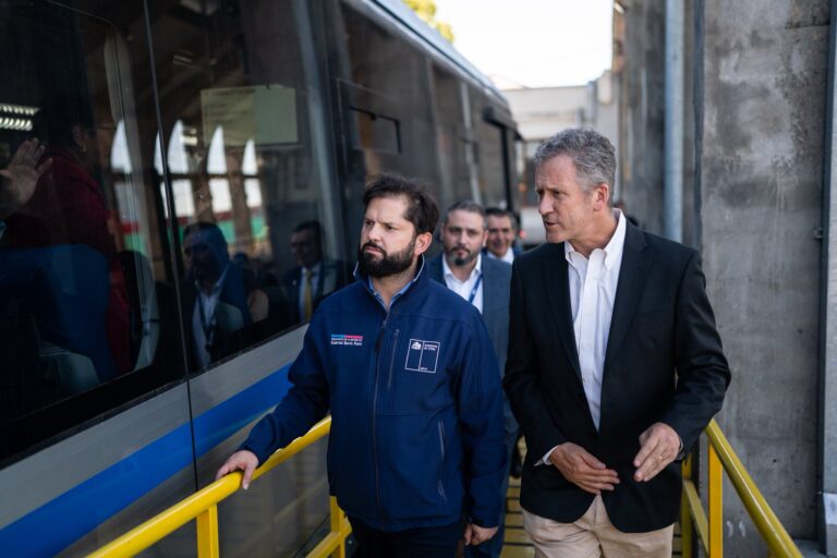 Desde el Maule: Presidente Boric respalda a ministro Muñoz en medio de tensión diplomática con EE.UU.