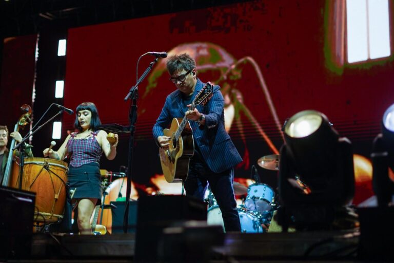 Parral celebró masivo cierre del Vibra Fest Semana Parralina