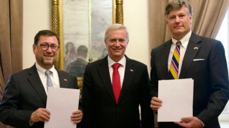 Chile y EE.UU. sellan acuerdo clave para asegurar minerales críticos y tierras raras