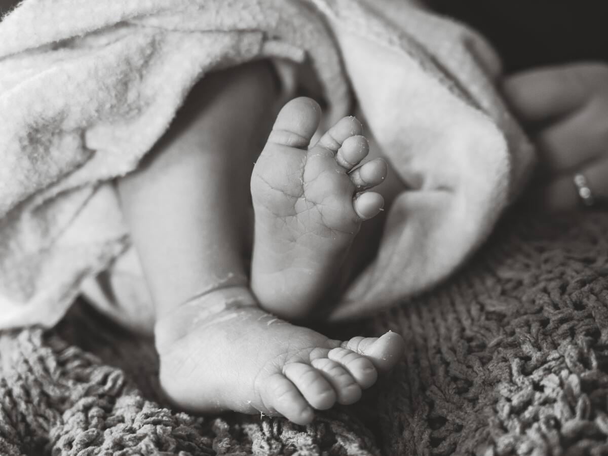 Clínica indemnizará a padres por entrega degradante de lactante fallecido en Linares