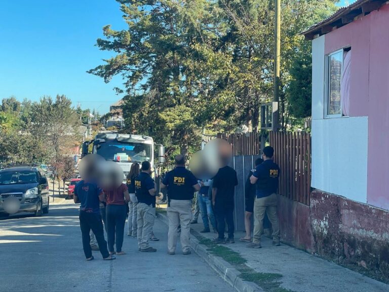 Operativo migratorio en Pelarco deja cinco infractores: fiscalizan a 69 extranjeros