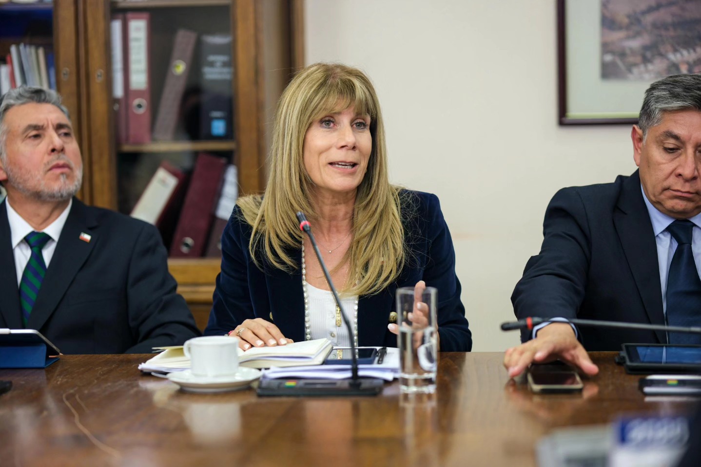 ¡Migajera…!: insultan a ministra Rincón en acto de la Universidad Federico Santa María