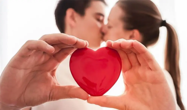 Día mundial del beso: los sorprendentes beneficios a la salud de besar