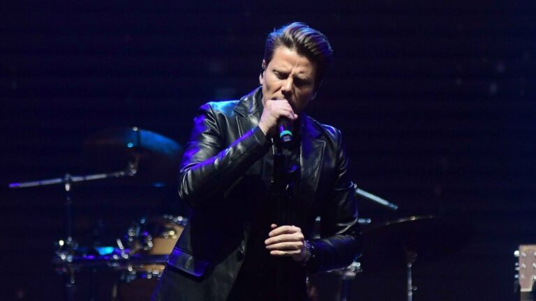 Andrés de León se presenta este sábado en Casino Talca con un show íntimo y romántico