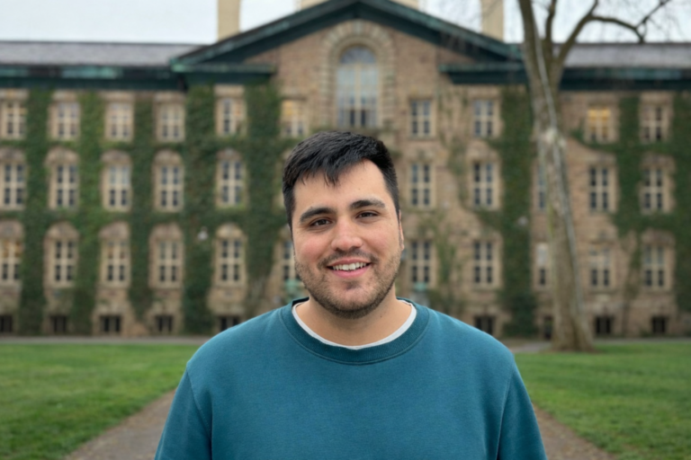 Astrónomo del Maule obtiene histórica beca en Estados Unidos: es el segundo chileno en lograrlo