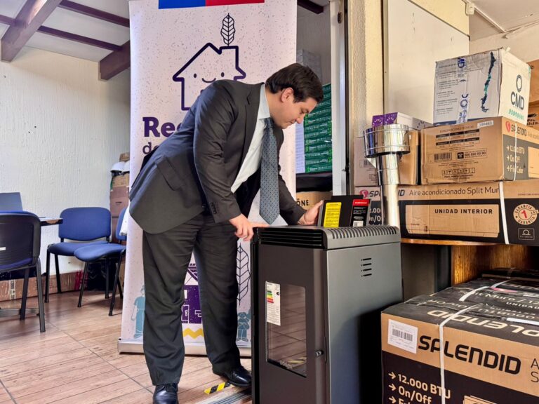 Más de 900 hogares reciben subsidio de recambio de calefactores en Talca y Maule