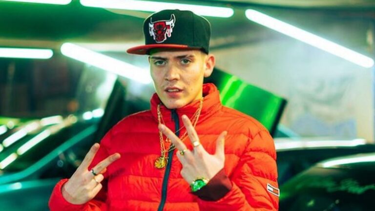 Marcianeke sufre millonario robo: sustraen su vehículo tras concierto