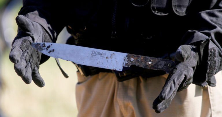 PDI detiene a menor de 14 años con arma blanca en colegio en la comuna de Victoria