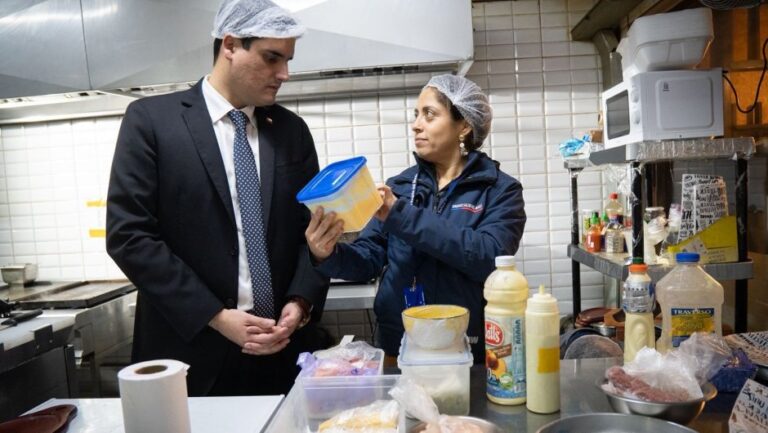 Cuatro recintos nocturnos quedan bajo sumario sanitario en Talca